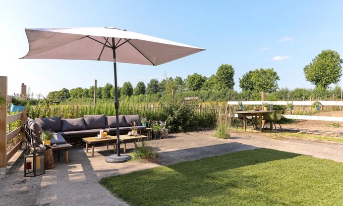 Municipality of Bergen op Zoom Apartment | Bed met Paard