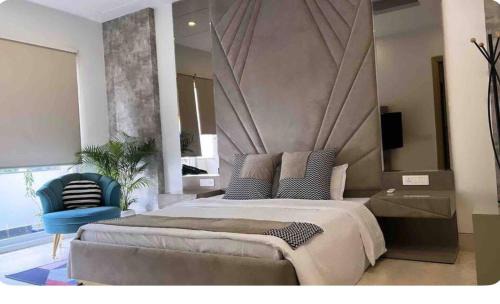DLF City Bed & Breakfast | Bed&Oats