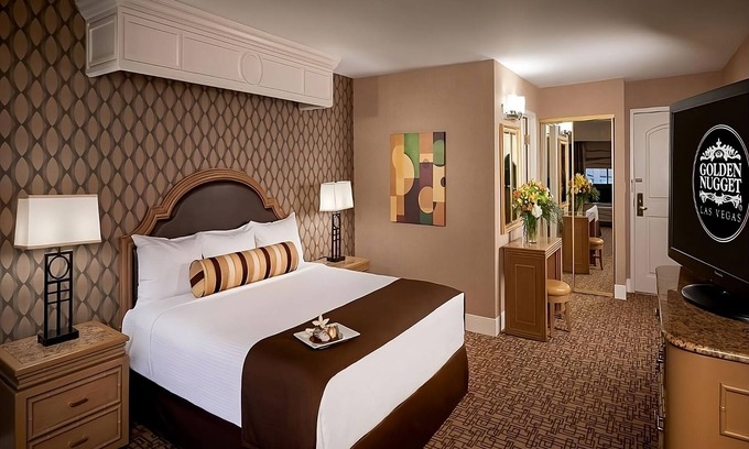 Downtown Las Vegas House | Bed Type Assigned at Check-in at Golden Nugget Las Vegas