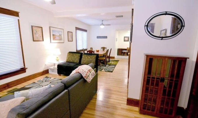 Bedford House | Bedford Bungalow