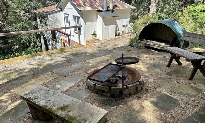 Hazelbrook Cottage | Bedford Cottage - Cosy mountain bush retreat.