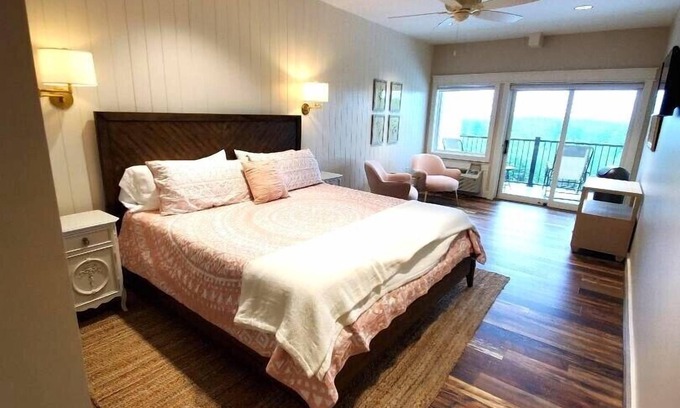 Westfield Cabin | Bedroom 6 - The Big Creek Lodge