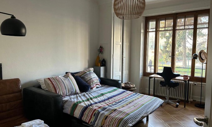 Secheron House | Bedroom & Kitchen - Perle du Lac, Geneva