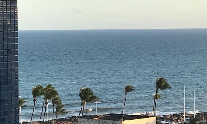 Costa Azul Apartment | Bedroom & Living Room, Facing the Sea, Spectacular Swimming Pool, Best Edge Point in SSA.