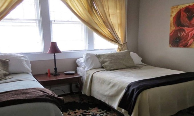 Lancaster House | Bedroom with a double bed in The Guest House - Lancaster, KY