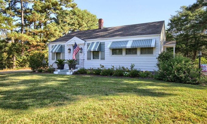 Schley Cottage | Bee Humble Cottage w/in 20mins to Public Beaches