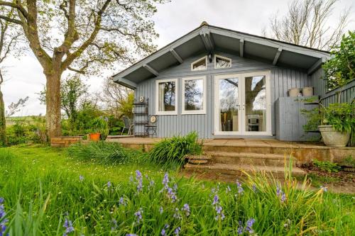 South Milton House | Beech Hut - a streamside family escape near Salcombe and Beaches
