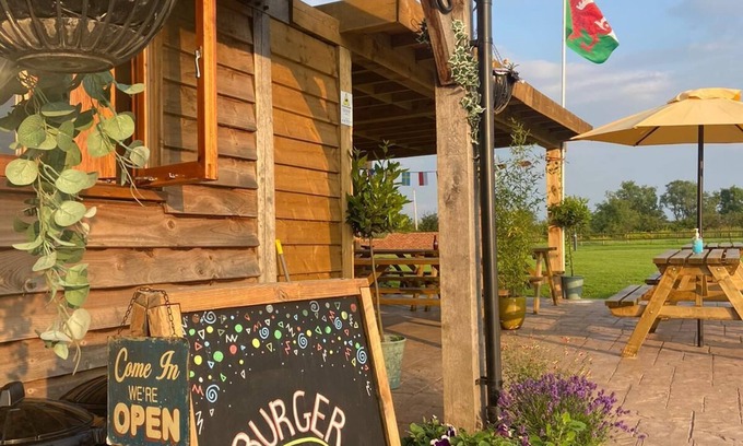 Wrexham Cabin | Beech Pod Cabin in Beautiful Surroundings Wrexham