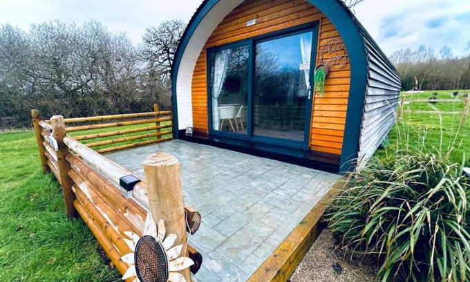 Wrexham House | Beech Pod Cabin in beautiful surroundings Wrexham