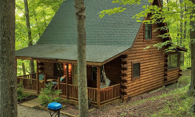 New Plymouth Cabin | Beechwood Cabin near Ash Cave