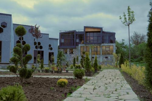 Armenia House | Beeography guest house