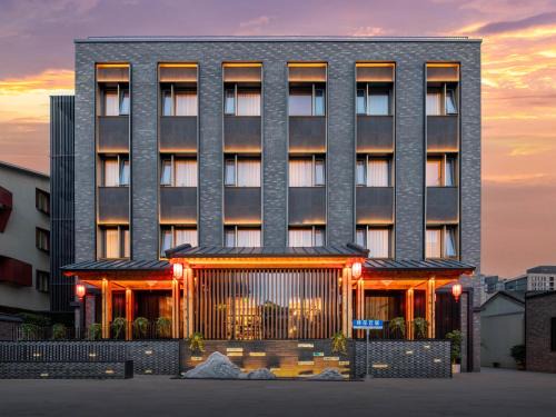 Wangfujing Shopping Area Hotel | Beijing Renjoy Hotel