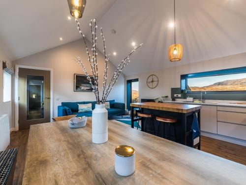 Aisgernis House | Beinn Mhor View