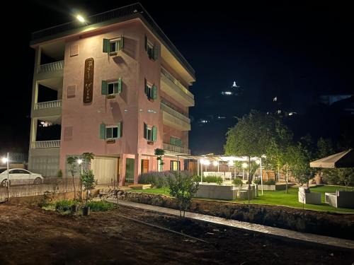 Ehden House | Beit Mirna Guesthouse & Chalet - Ehden