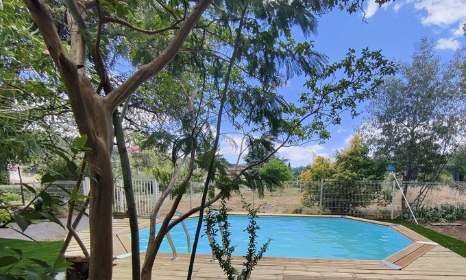 Aubenas House | Bel Appartement Climatisé Avec Jardin et Piscine