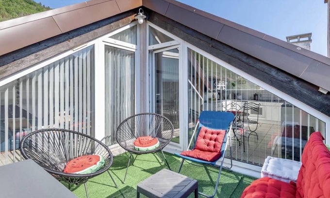 Sevrier Apartment | Bel appartement duplex, terrasse , 2 min du lac ,4pers
