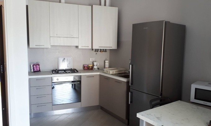 Aggregazione Rionale 9 Bed & Breakfast | Bel Sorriso Varese - Dormire Felice Rooms & Apartments
