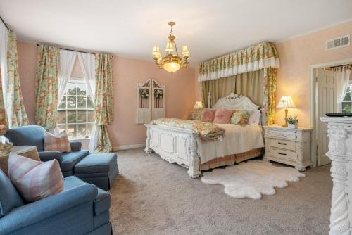 Fort Smith House | Beland Mansion-Blushing Rose suite