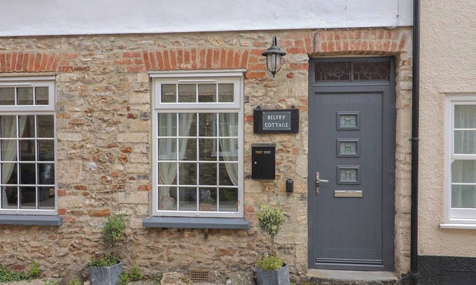 Colyton Cottage | BELFRY COTTAGE, pet friendly, character holiday cottage in Colyton