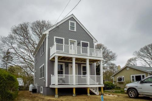 Teaticket House | Bella Luna
