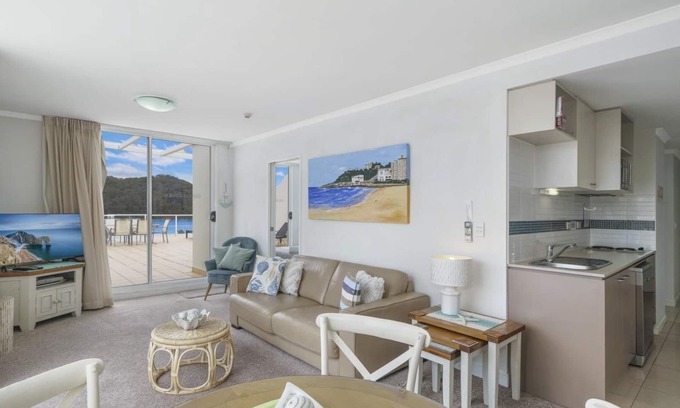 Ettalong Beach House | BELLA MARE - 2 Bedroom Ocean View Terrace Apt