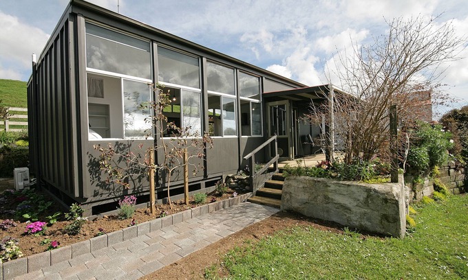 Mangorei House | Bella Park - New Plymouth Holiday Studio