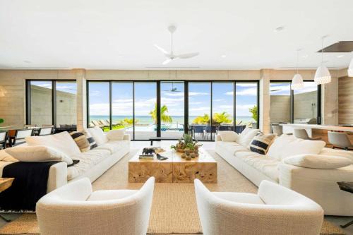 East End House | Bella Rocca 8BR home