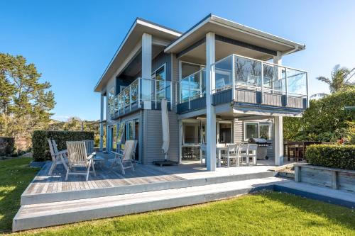 Oneroa House | Bella Seven- Stay Waiheke