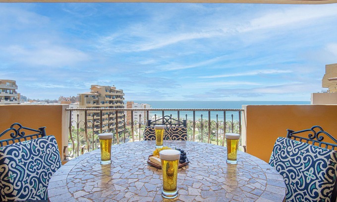 Sandy Beach Condo | Bella Sirena