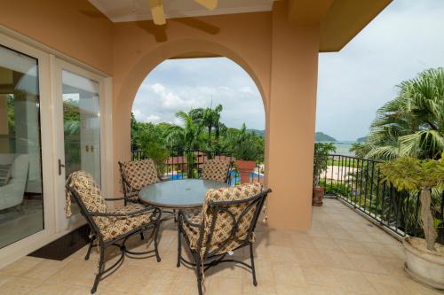 Herradura Apartment | Bella Vista 3A 3 bdrs ocean view in Los Suenos