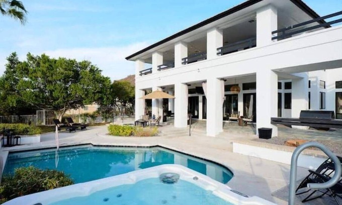 North Mountain House | Bella Vista Mountain Retreat