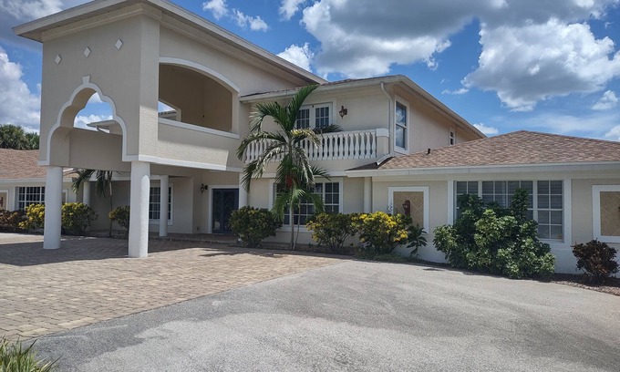 Rural Estates House | Bella Vita estate 7 Bedroom 7 bath 8000sq ft home in Naples,heated pool, hot tub