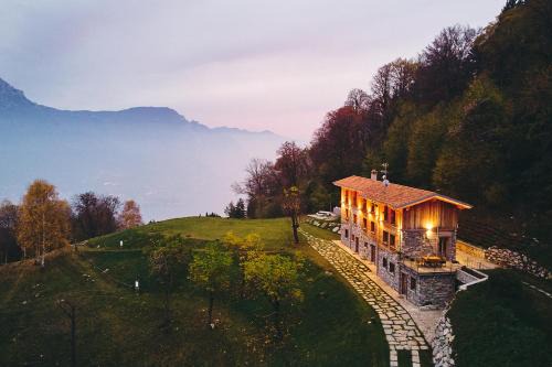 Civenna Apartment | Bellagio - Baita treeb Breva