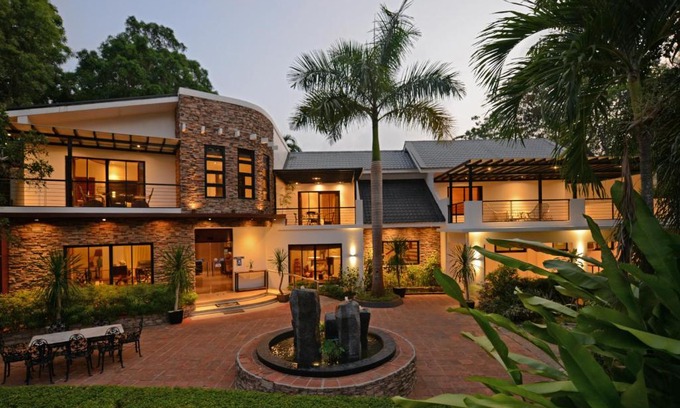 Paoay Hotel | Bellagio Hills Hotel and Restaurant