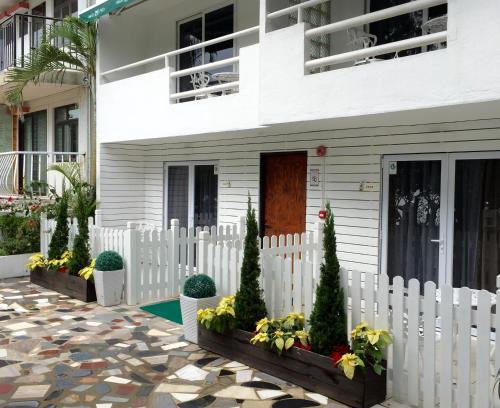 Islands District Resort | Bellagio Pets Friendly Resort