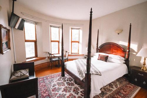 Morden Bed & Breakfast | Bellas Castle