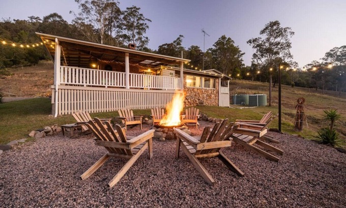 Conondale House | Bellbird Rise Off-Grid Cottage