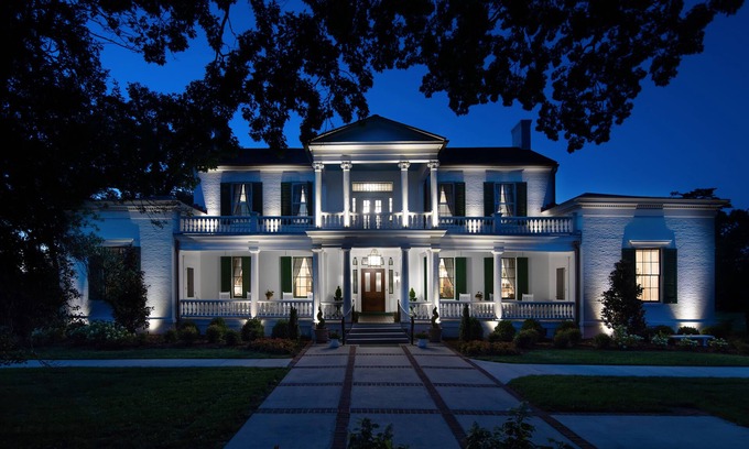 Donelson Bed & Breakfast | Belle Air Mansion