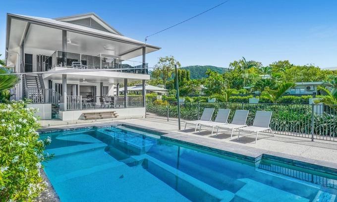 Clifton Beach House | Belle Escapes Beachfront Luxury Home 53 Arlington Clifton Beach