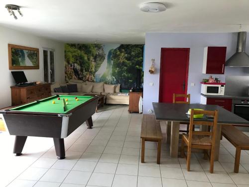 Vivonne Apartment | Belle Maison au calme 4 à 6 pers. 25mn Futuroscope