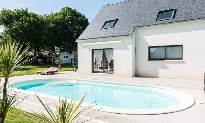 Bodilis House | Belle Maison Neuve Avec Piscine Couverte et Chauffée