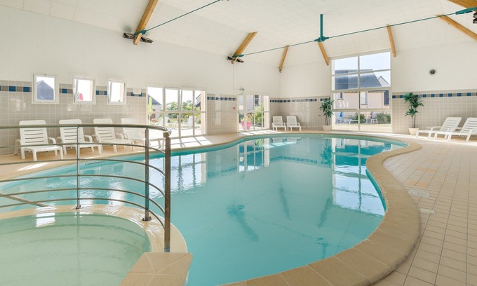 Azay-le-Rideau House | Belle maisonette, accès Piscine Couverte + Boules