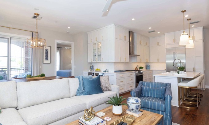 Oxford Condo | Belle on the Square by Apex Short Term Stays