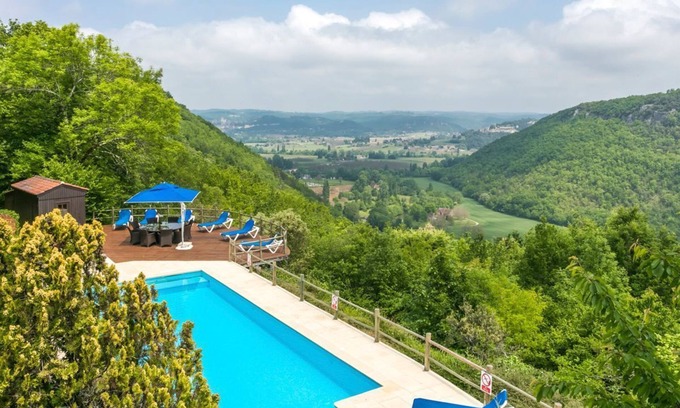 Castelnaud-la-Chapelle Villa | Belle Vue - Four Bedroom Villa, Sleeps 8