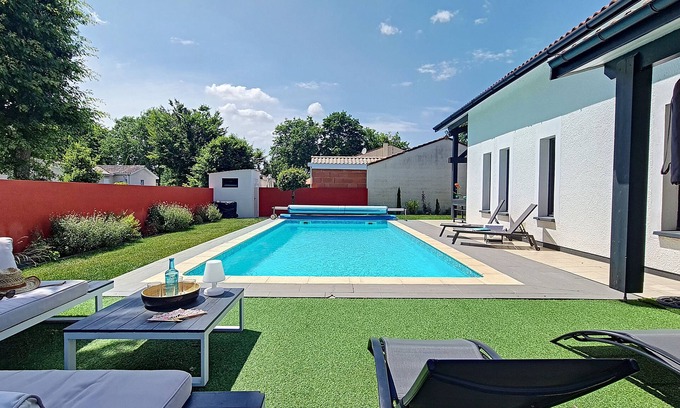 Merignac Villa | Belle Villa Familiale Avec Piscine. Proche Commodités