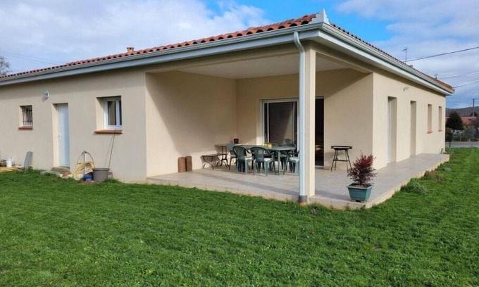 Villeneuve-d'Olmes Villa | Belle Villa Neuve Plain-pied -maison de Carole -