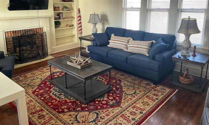 Clarksdale Cottage | Belle Vue Cottage @ Hopson, MS getaway with a view of the Delta landscape!