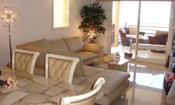 Les Termes Apartment | Bellevue, a superb boutique-style apartment