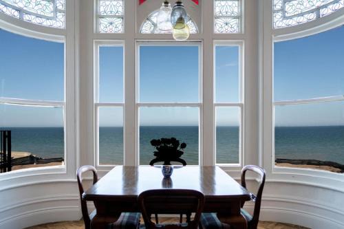 Herne Bay Apartment | Bellevue By The Bay - Luxury Beach Pad, Panoramic Sea Views