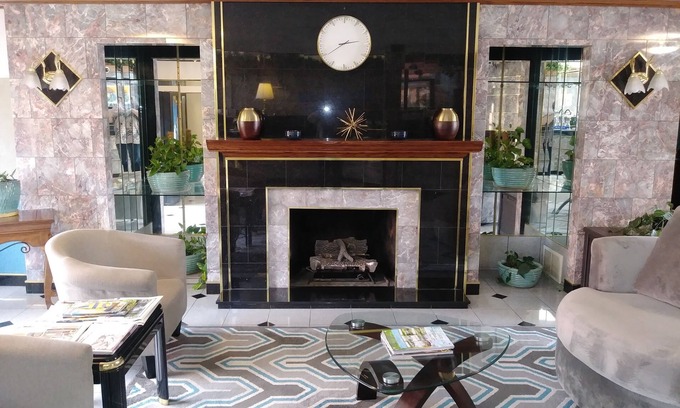 Bellevue Hotel | Bellevue Hotel & Suites
